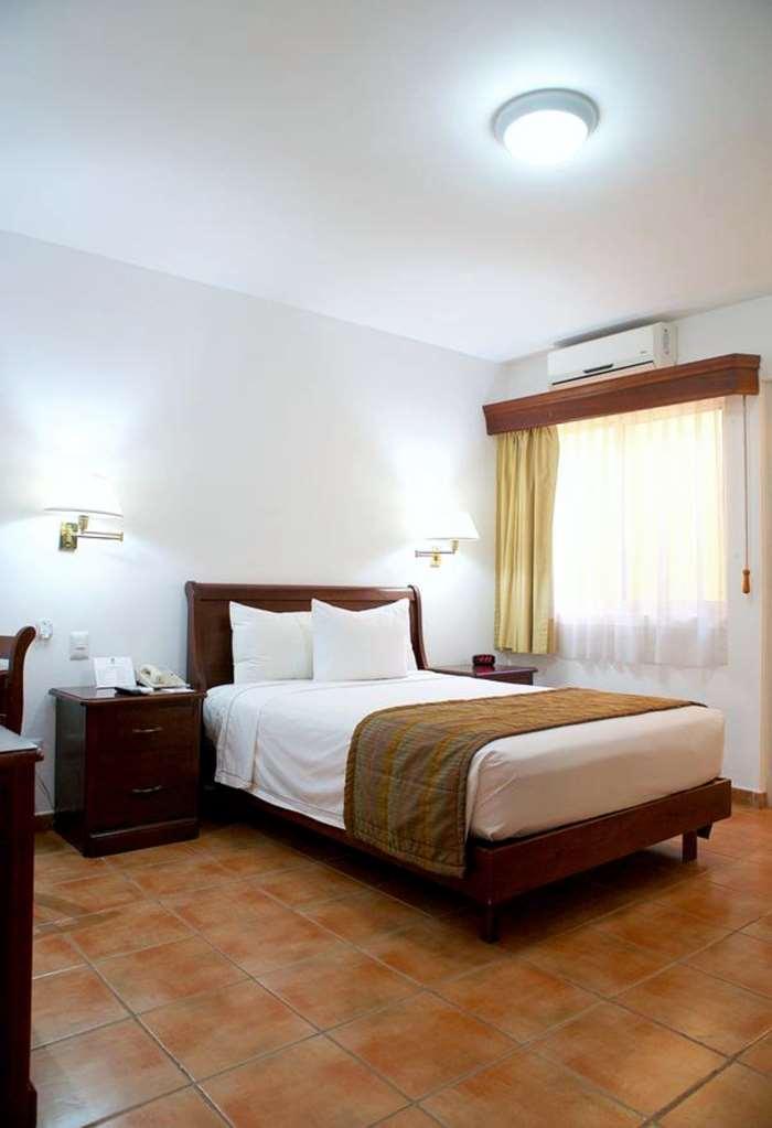 Best Western Saltillo Pokój zdjęcie